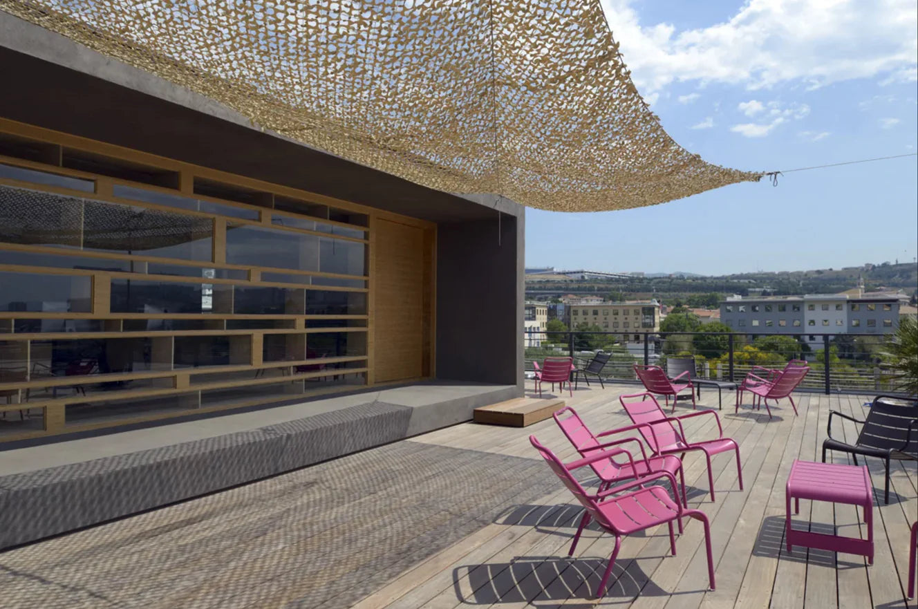 panneaux-bois-bureaux.webp